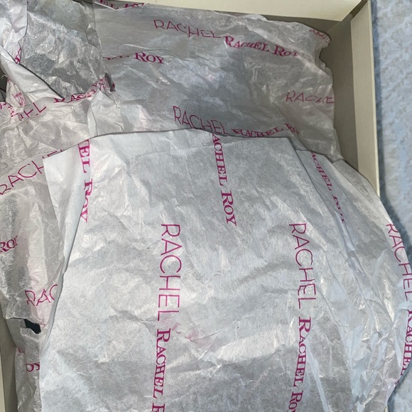 Rachel Roy black heels - Picture 2 of 7